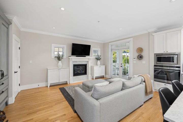 Photo 14 at 2015 Esquimalt Avenue, Ambleside, West Vancouver
