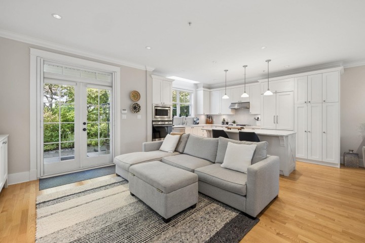Photo 15 at 2015 Esquimalt Avenue, Ambleside, West Vancouver