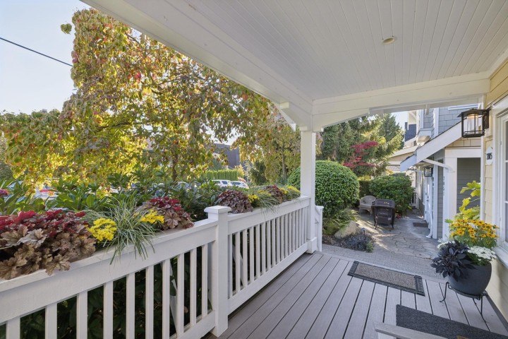 Photo 39 at 2015 Esquimalt Avenue, Ambleside, West Vancouver