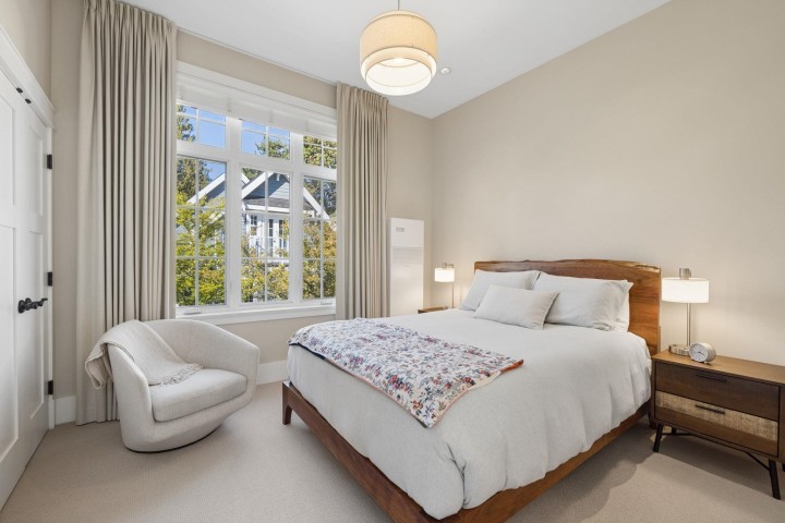 Photo 25 at 2015 Esquimalt Avenue, Ambleside, West Vancouver