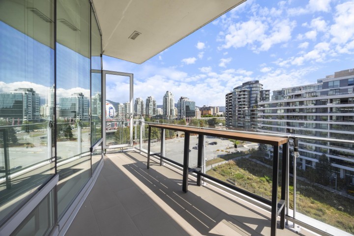 Photo 13 at 806 - 1633 Ontario Street, False Creek, Vancouver West