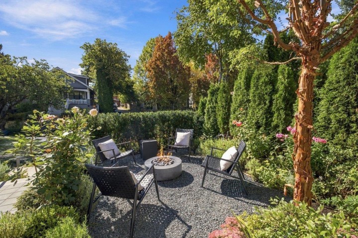 Photo 2 at 279 E 18th Avenue, Main, Vancouver East