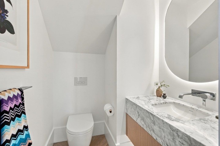 Photo 17 at 279 E 18th Avenue, Main, Vancouver East