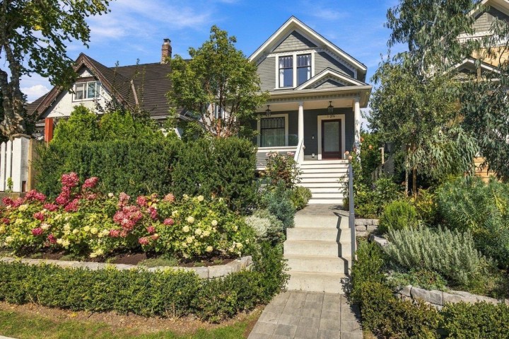 Photo 3 at 279 E 18th Avenue, Main, Vancouver East