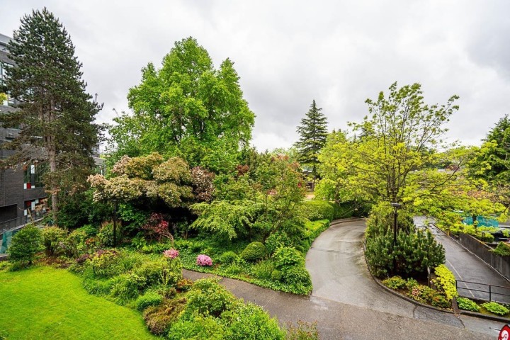 Photo 22 at 312 - 2101 Mcmullen Avenue, Quilchena, Vancouver West