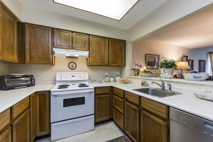 Photo 11 at 312 - 2101 Mcmullen Avenue, Quilchena, Vancouver West