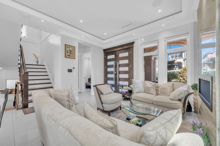 Photo 2 at 768 E 58th Avenue, South Vancouver, Vancouver East