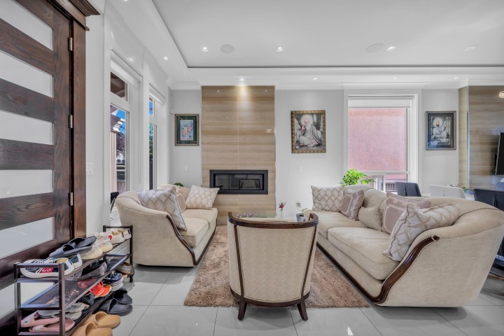 Photo 5 at 768 E 58th Avenue, South Vancouver, Vancouver East