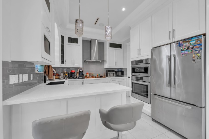 Photo 14 at 768 E 58th Avenue, South Vancouver, Vancouver East