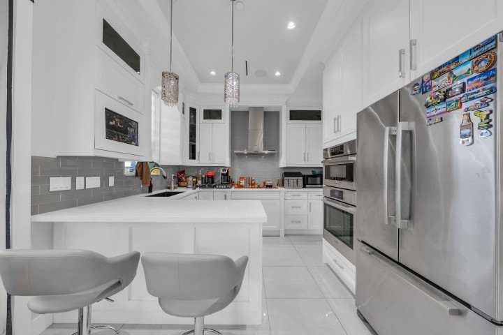Photo 15 at 768 E 58th Avenue, South Vancouver, Vancouver East
