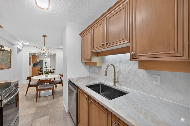Photo 13 at 202 - 5639 Hampton Place, University VW, Vancouver West