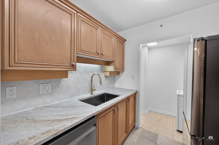 Photo 16 at 202 - 5639 Hampton Place, University VW, Vancouver West