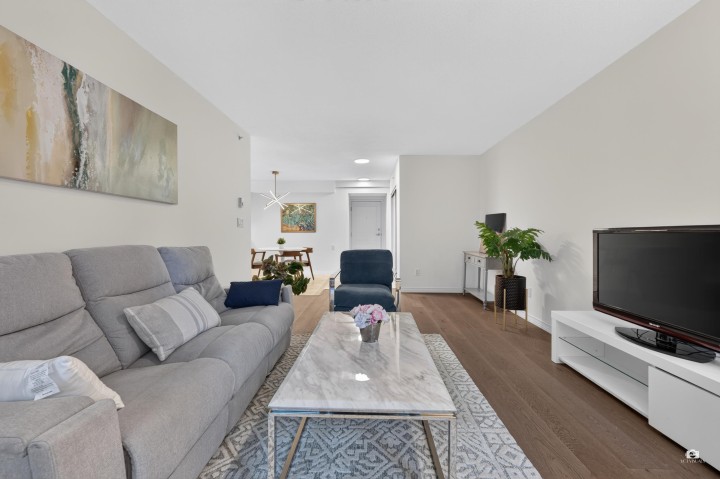 Photo 5 at 202 - 5639 Hampton Place, University VW, Vancouver West