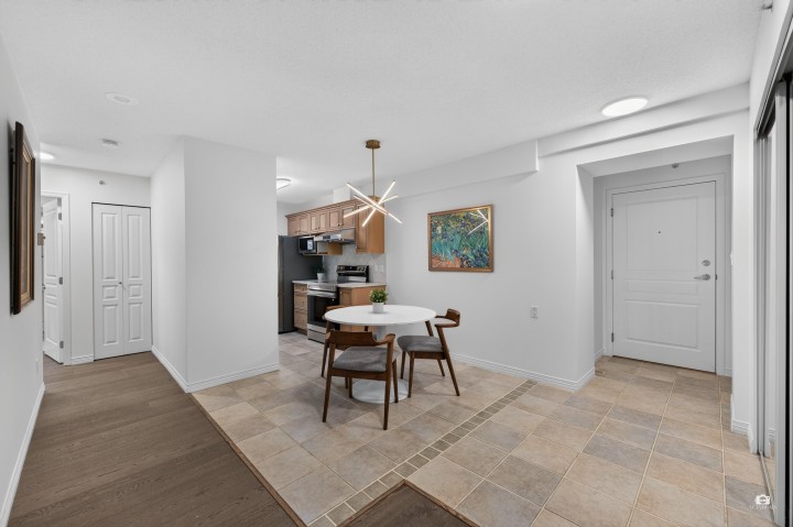 Photo 8 at 202 - 5639 Hampton Place, University VW, Vancouver West