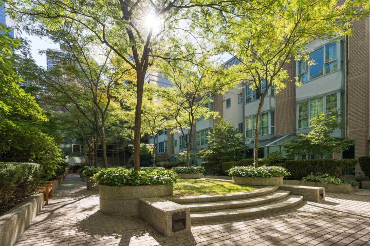 Photo 20 at 807 - 1238 Melville Street, Coal Harbour, Vancouver West