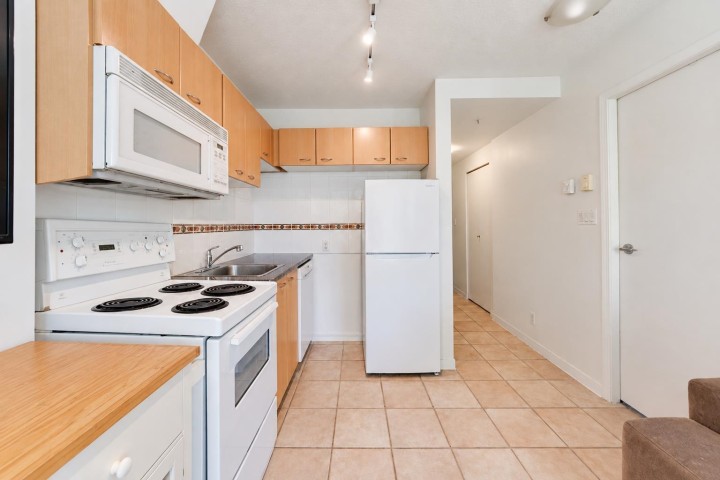 Photo 2 at 403 - 1367 Alberni Street, West End VW, Vancouver West