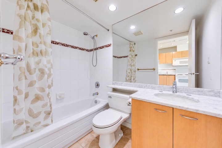 Photo 11 at 403 - 1367 Alberni Street, West End VW, Vancouver West