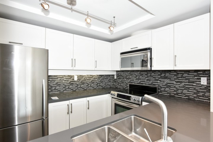 Photo 12 at 503 - 1008 Beach Avenue, Yaletown, Vancouver West
