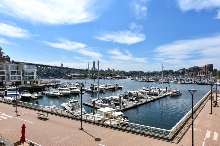 Photo 3 at 503 - 1008 Beach Avenue, Yaletown, Vancouver West
