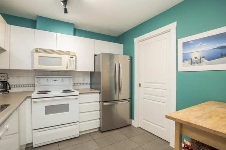 Photo 13 at 211 - 8460 Jellicoe Street, South Marine, Vancouver East