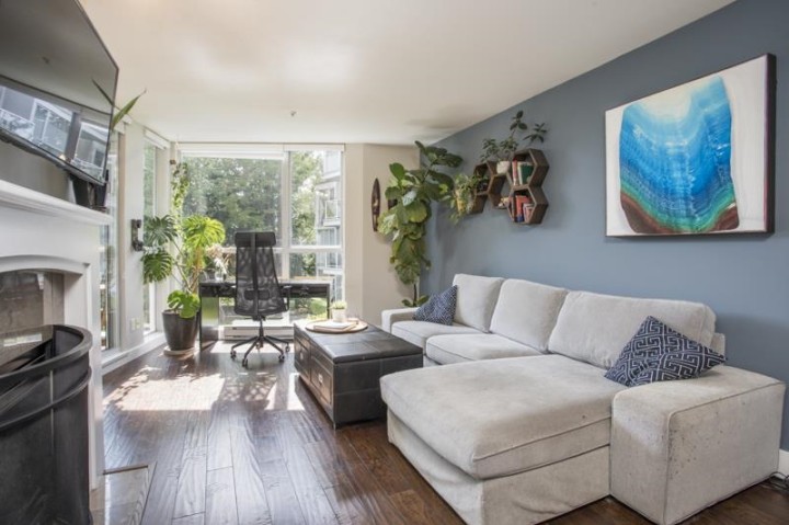 Photo 3 at 211 - 8460 Jellicoe Street, South Marine, Vancouver East