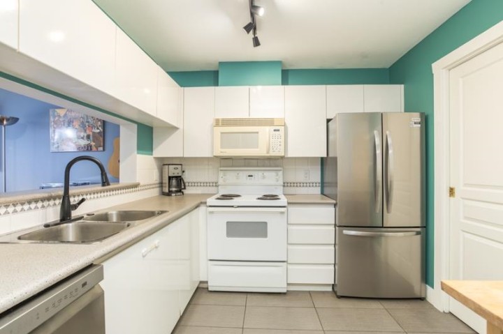 Photo 9 at 211 - 8460 Jellicoe Street, South Marine, Vancouver East