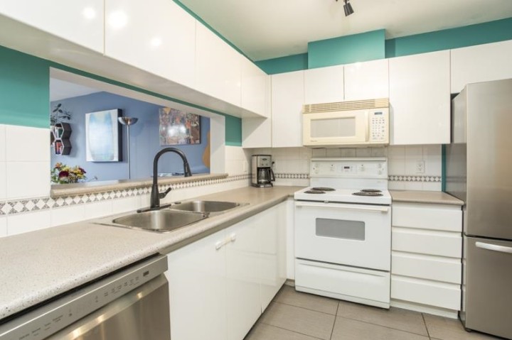 Photo 10 at 211 - 8460 Jellicoe Street, South Marine, Vancouver East