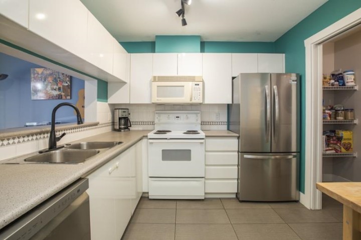 Photo 11 at 211 - 8460 Jellicoe Street, South Marine, Vancouver East