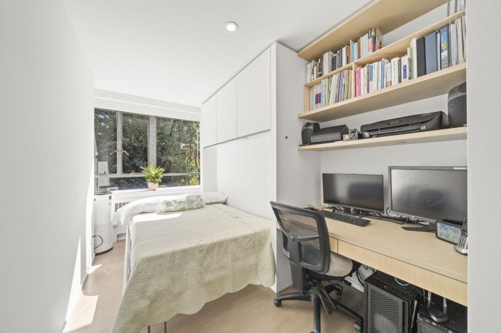 Photo 27 at 817 - 1445 Marpole Avenue, Fairview VW, Vancouver West