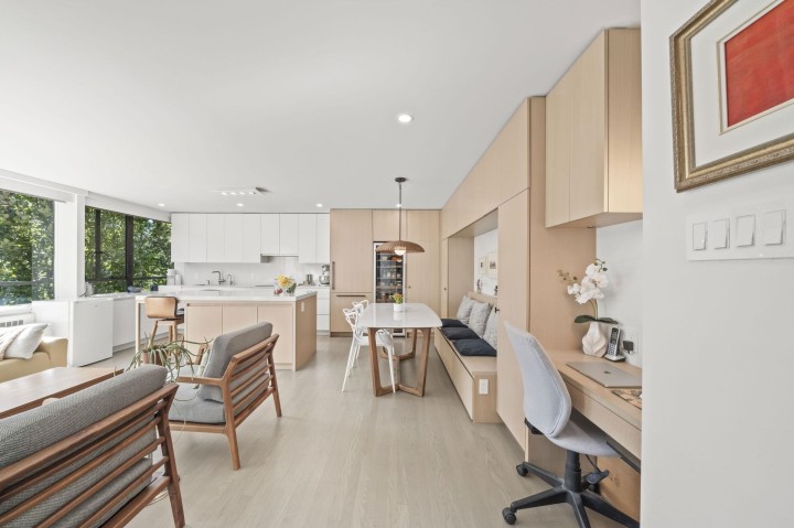 Photo 4 at 817 - 1445 Marpole Avenue, Fairview VW, Vancouver West
