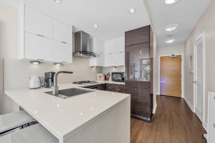 Photo 9 at 317 - 1777 W 7th Avenue, Fairview VW, Vancouver West
