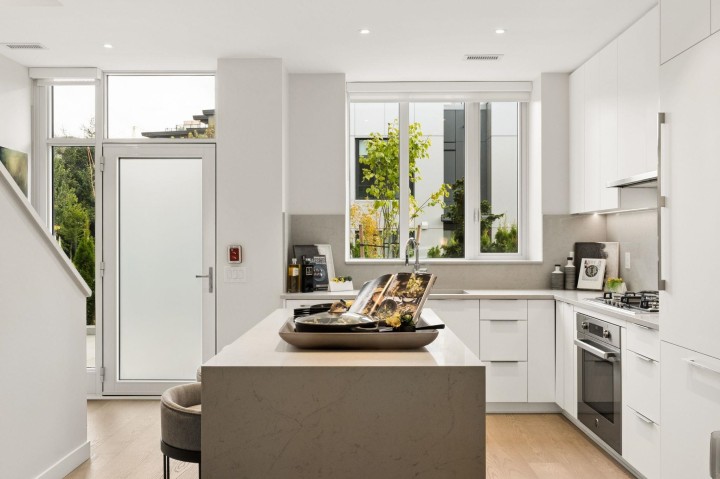 Photo 5 at 13 - 6138 Birney Avenue, University VW, Vancouver West