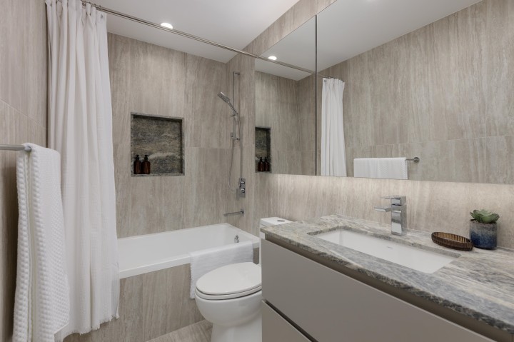 Photo 5 at 618 - 688 W 57th Avenue, South Cambie, Vancouver West