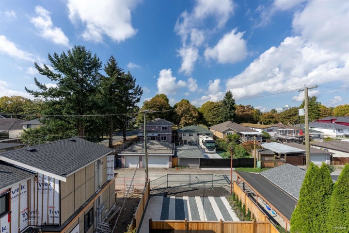 Photo 13 at 1 - 5385 Earles Street, Collingwood VE, Vancouver East