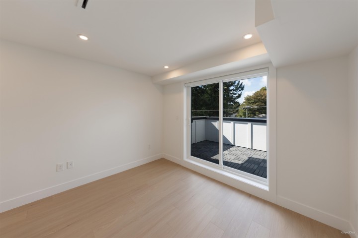 Photo 12 at 1 - 5385 Earles Street, Collingwood VE, Vancouver East