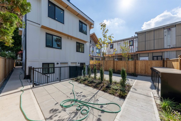 Photo 3 at 1 - 5385 Earles Street, Collingwood VE, Vancouver East
