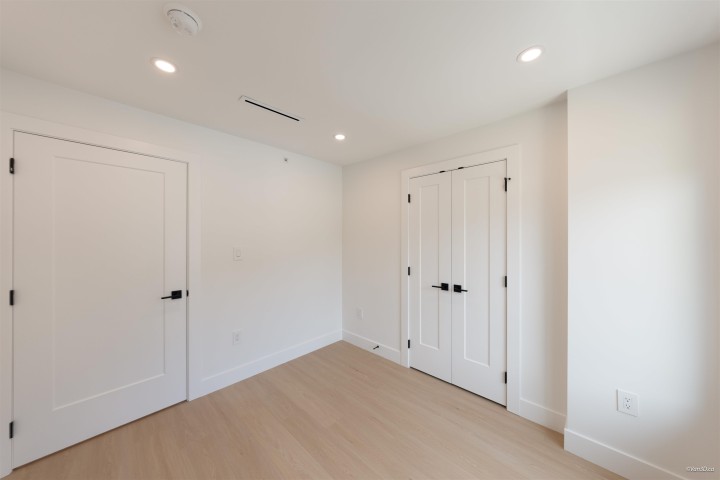Photo 11 at 1 - 5385 Earles Street, Collingwood VE, Vancouver East