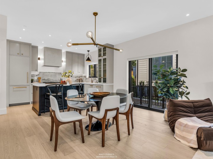 Photo 6 at 2 - 4088 Maple Crescent, Quilchena, Vancouver West