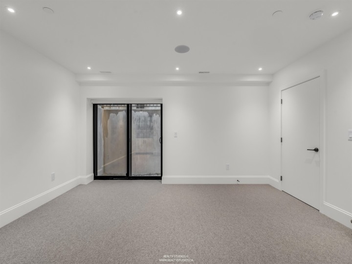 Photo 28 at 2 - 4088 Maple Crescent, Quilchena, Vancouver West