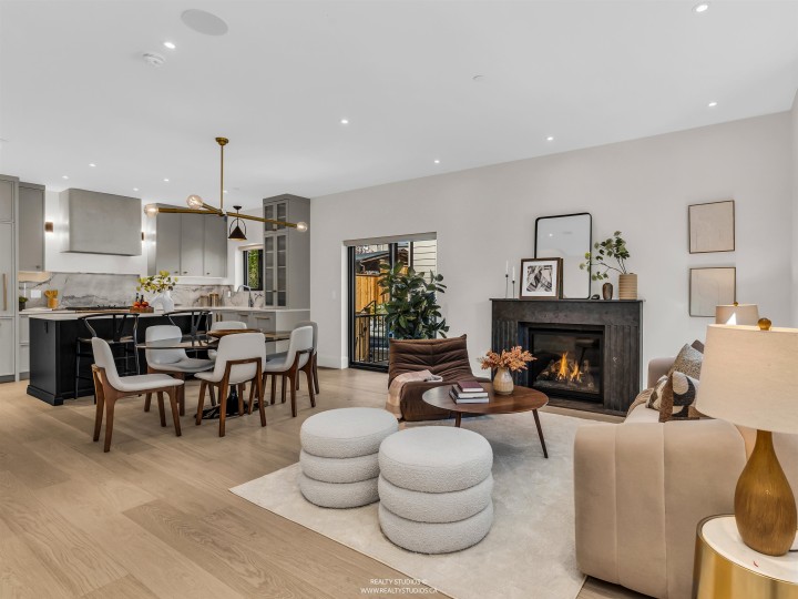 Photo 5 at 2 - 4088 Maple Crescent, Quilchena, Vancouver West
