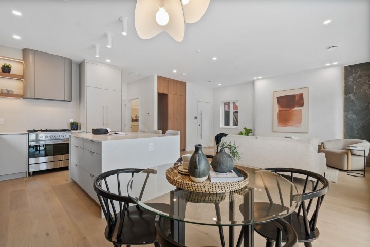 Photo 5 at 2 - 2211 William Street, Grandview Woodland, Vancouver East