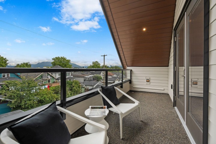 Photo 30 at 2 - 2211 William Street, Grandview Woodland, Vancouver East