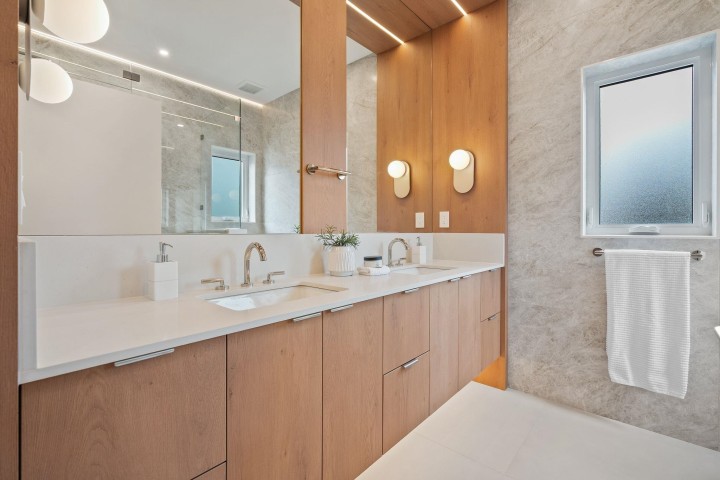 Photo 18 at 2 - 2211 William Street, Grandview Woodland, Vancouver East