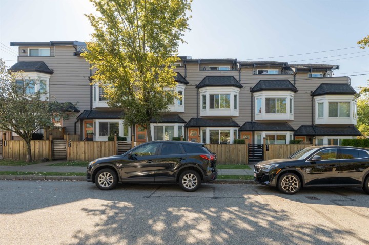 Photo 26 at 329 Garden Drive, Hastings, Vancouver East