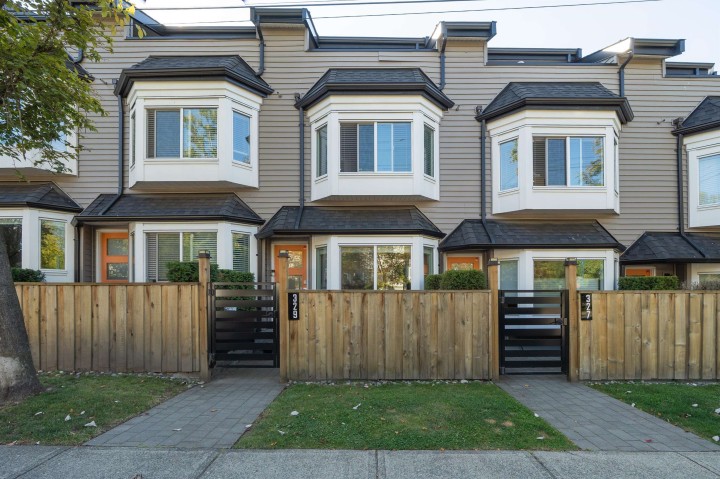 Photo 24 at 329 Garden Drive, Hastings, Vancouver East