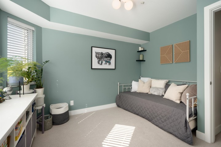 Photo 18 at 329 Garden Drive, Hastings, Vancouver East