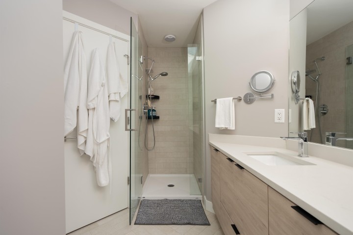Photo 15 at 329 Garden Drive, Hastings, Vancouver East