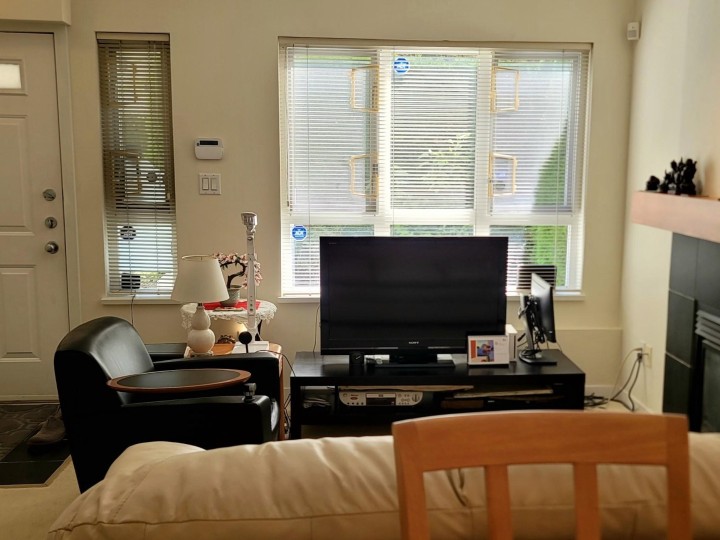 Photo 3 at 3238 E 54th Avenue, Champlain Heights, Vancouver East