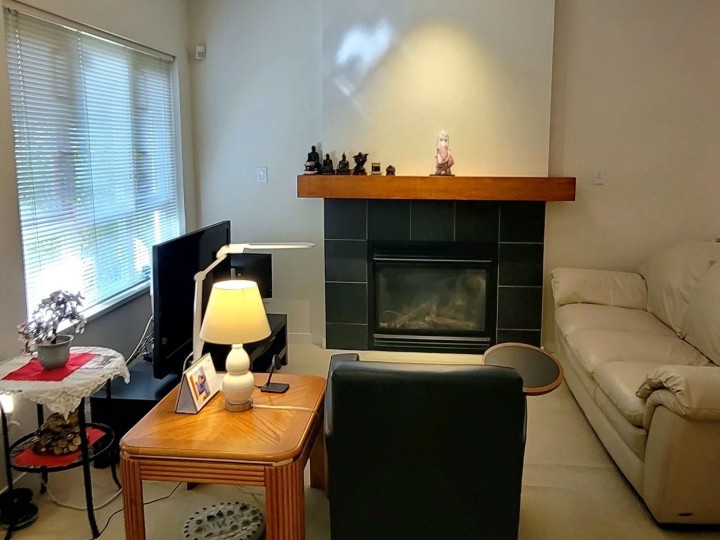 Photo 4 at 3238 E 54th Avenue, Champlain Heights, Vancouver East