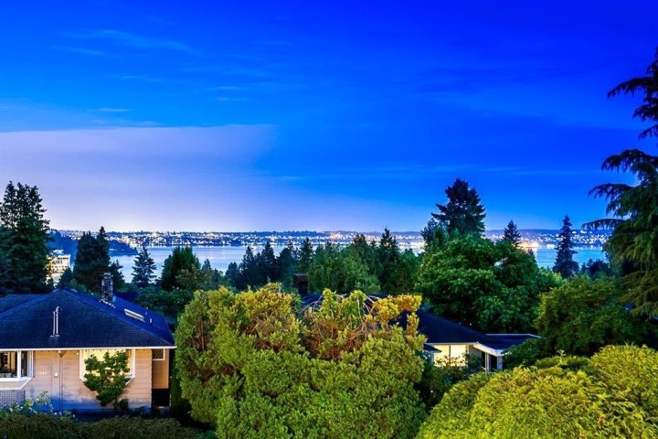 Photo 3 at 1555 Lawson Avenue, Ambleside, West Vancouver